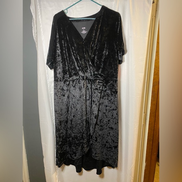 EVRI Black Velvet Wrap Dress Plus Size New With Tags 3X - Picture 5 of 8